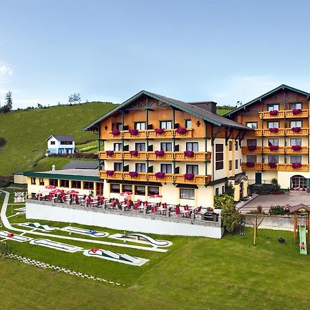 Ferienhotel Hofer Superior Strass im Attergau Εξωτερικό φωτογραφία
