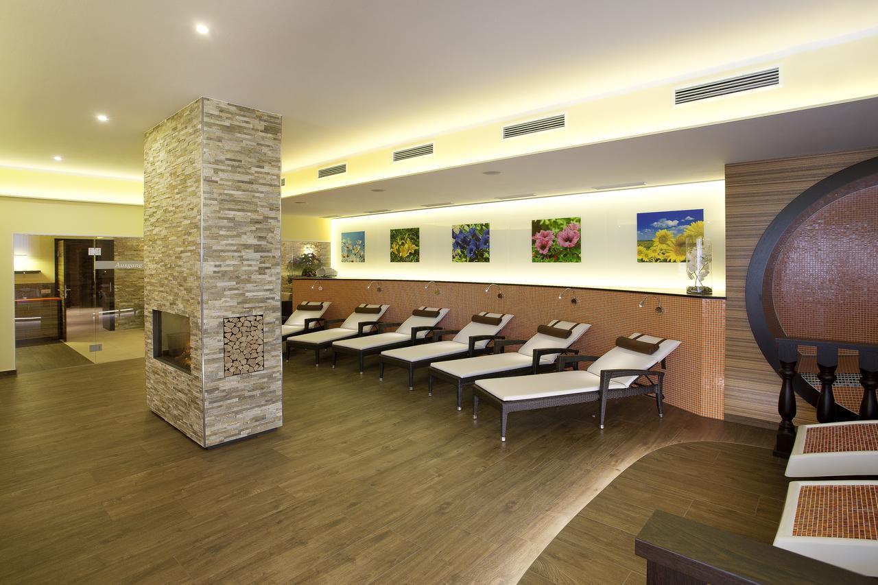 Ferienhotel Hofer Superior Strass im Attergau Εξωτερικό φωτογραφία