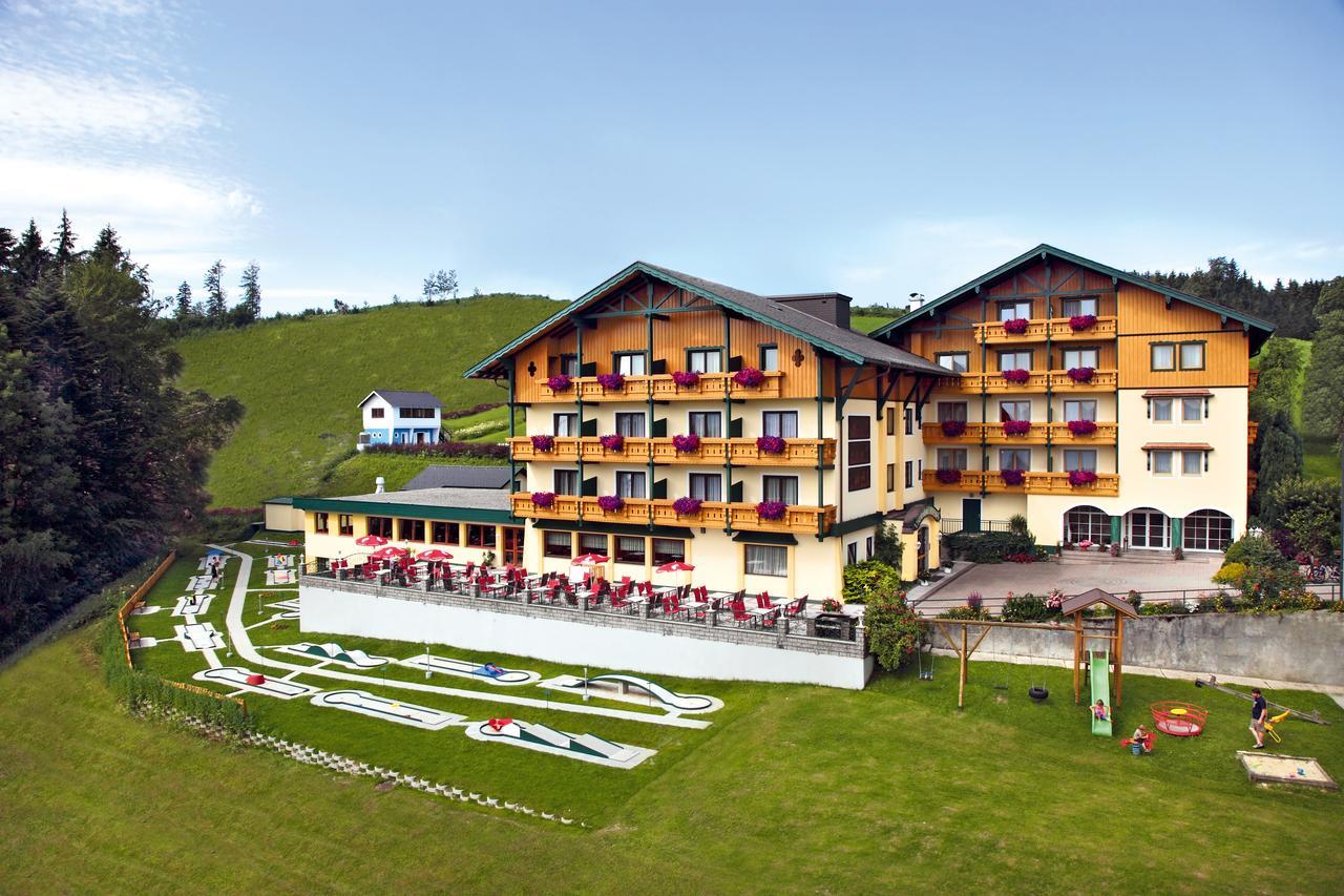 Ferienhotel Hofer Superior Strass im Attergau Εξωτερικό φωτογραφία