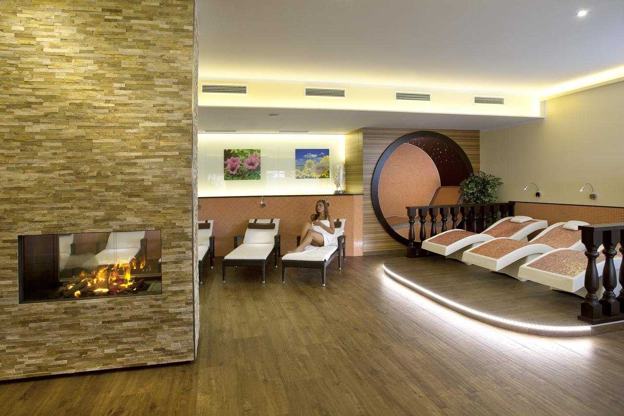 Ferienhotel Hofer Superior Strass im Attergau Εξωτερικό φωτογραφία